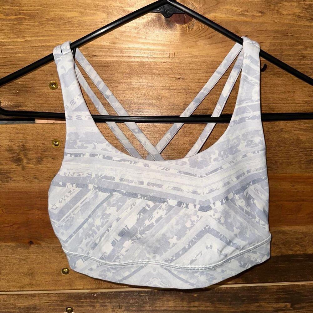Lululemon Women's Blue and White Bra